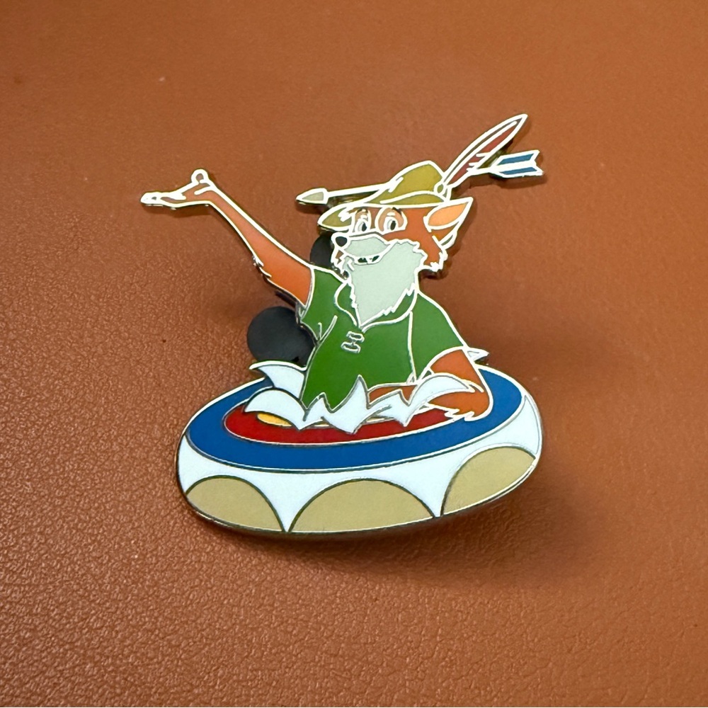 Robin Hood Target – Characters Bursting Out of Objects Enamel Pin